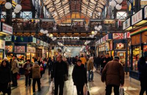   LA GRANDE SALA DEL MERCATO BUDAPEST